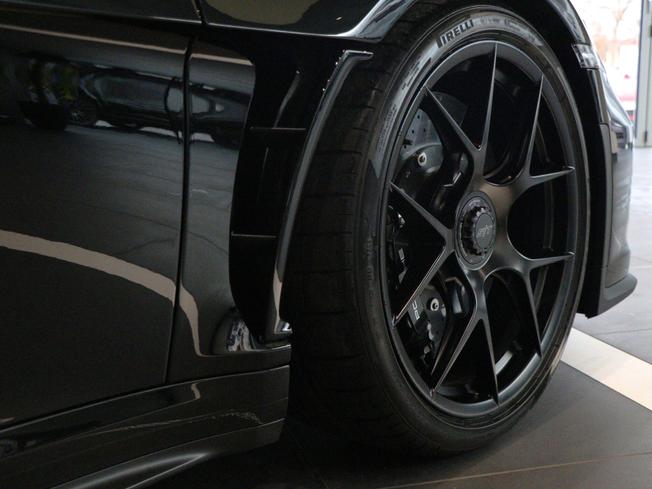 PORSCHE 911 Photo 18