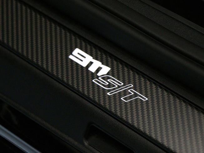 PORSCHE 911 Photo 20