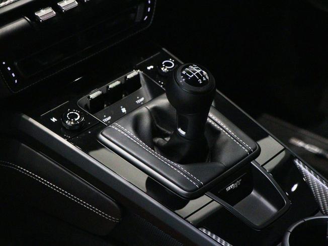 PORSCHE 911 Photo 25