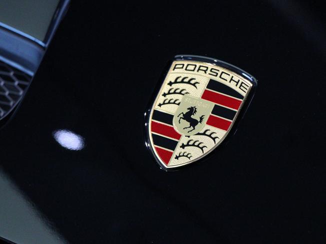 PORSCHE 911 Photo 30