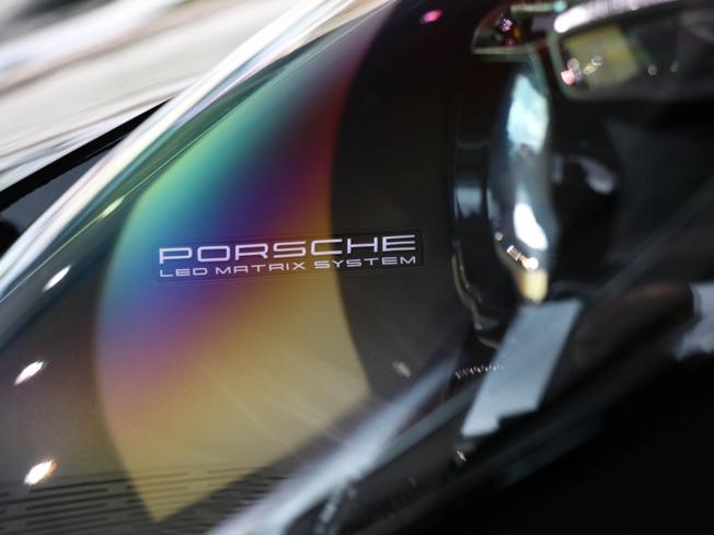 PORSCHE 911 Photo 31