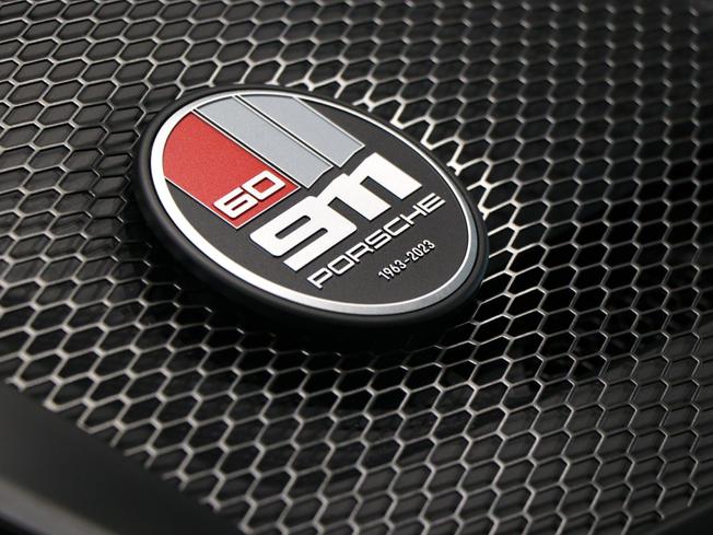 PORSCHE 911 Photo 33