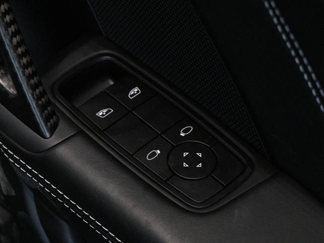 PORSCHE 911 Photo 42
