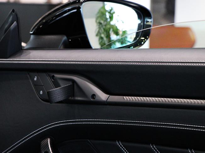 PORSCHE 911 Photo 43