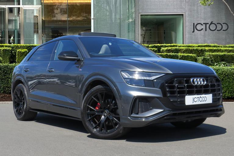 Used AUDI Q8