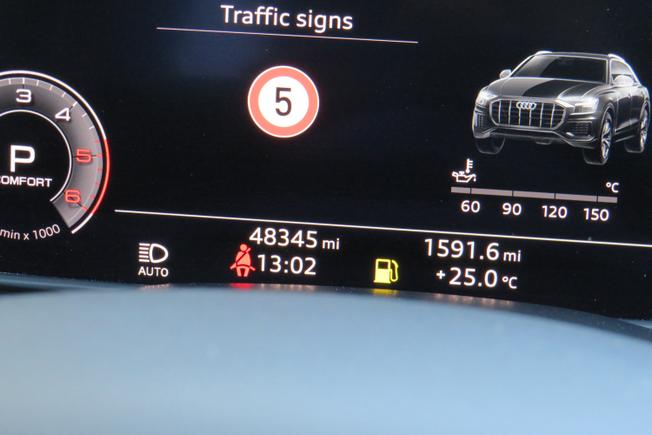 AUDI Q8 Photo 14