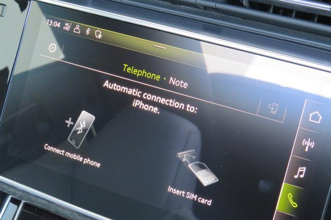 AUDI Q8 Photo 17