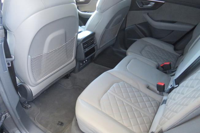 AUDI Q8 Photo 38