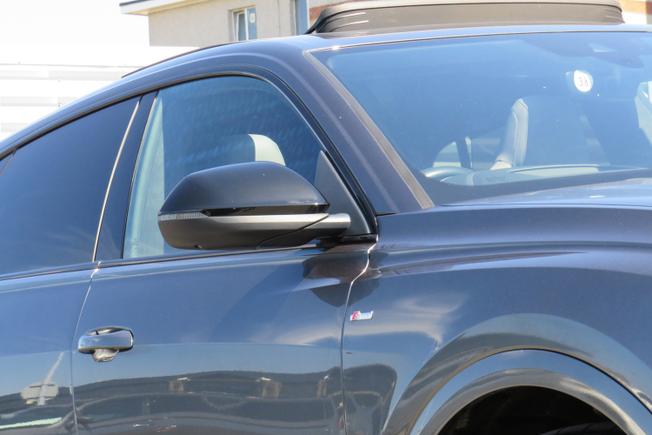 AUDI Q8 Photo 7