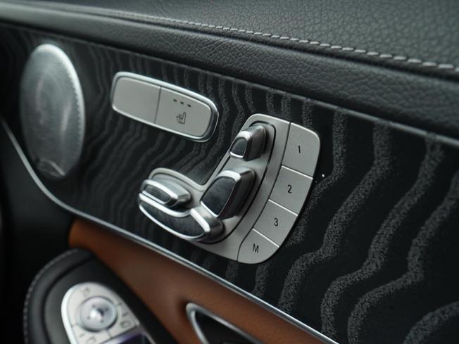 MERCEDES-BENZ C Class Photo 18