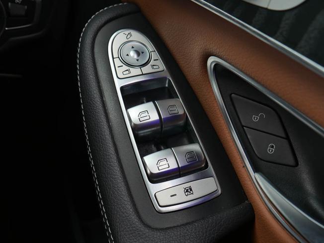 MERCEDES-BENZ C Class Photo 19