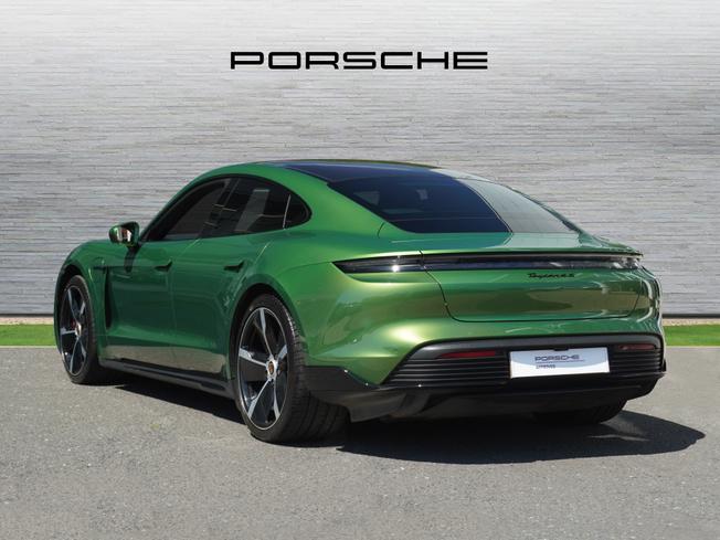 PORSCHE Taycan Photo 2