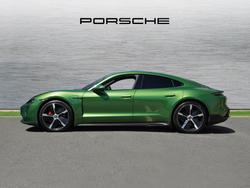 PORSCHE Taycan Photo 5