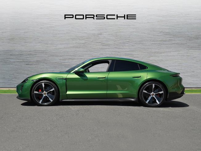 PORSCHE Taycan Photo 5