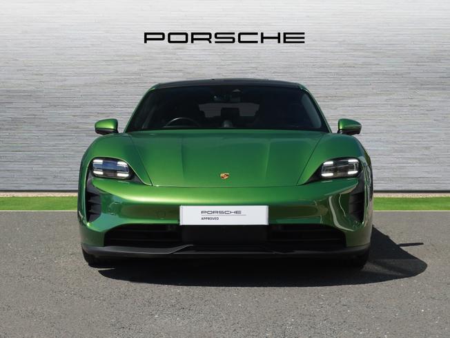 PORSCHE Taycan Photo 6
