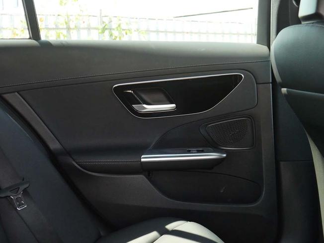 MERCEDES-BENZ C Class Photo 38