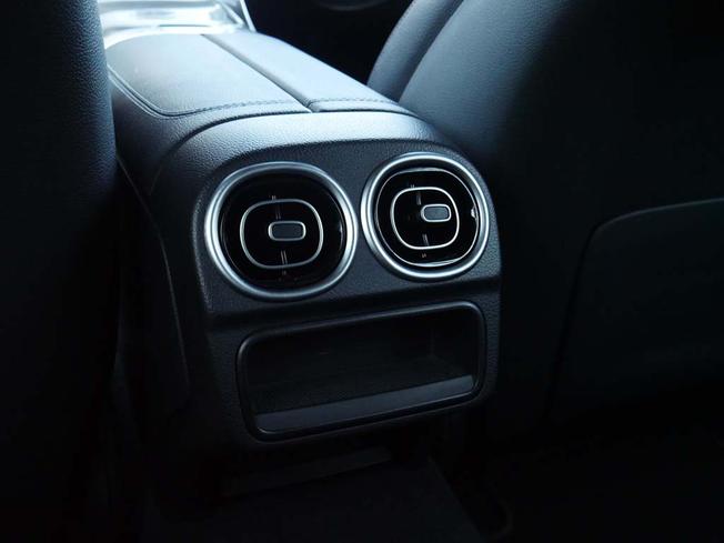 MERCEDES-BENZ C Class Photo 42
