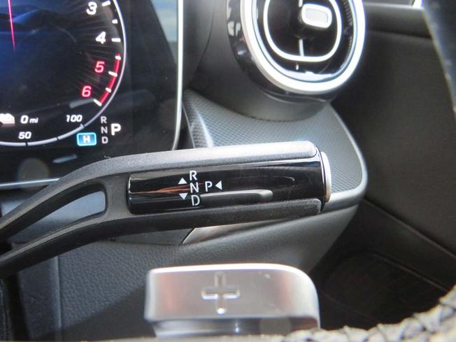 MERCEDES-BENZ Glc Photo 36
