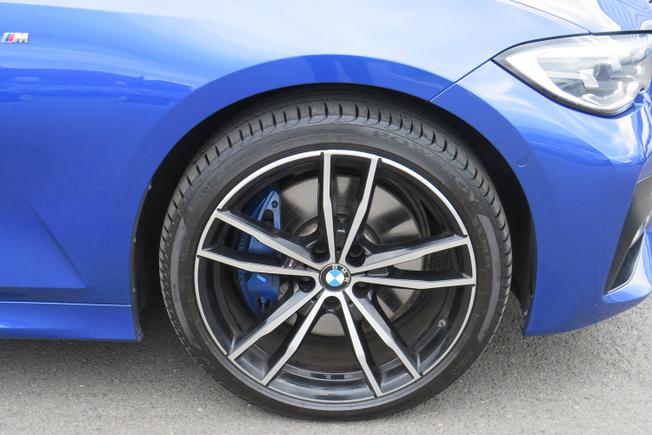 BMW 3 Series Photo 13