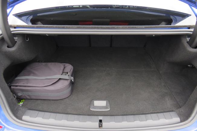 BMW 3 Series Photo 18