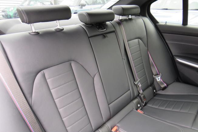 BMW 3 Series Photo 20