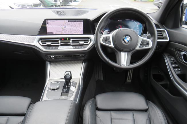 BMW 3 Series Photo 22
