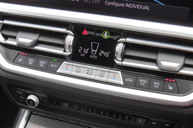 BMW 3 Series Photo 36