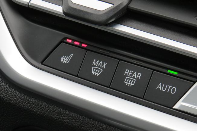 BMW 3 Series Photo 37