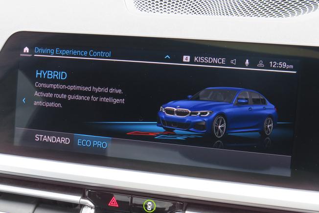BMW 3 Series Photo 39
