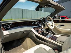 BENTLEY Continental Photo 2