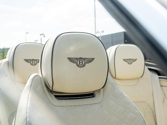 BENTLEY Continental Photo 25