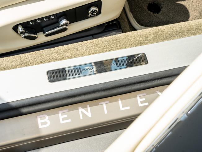 BENTLEY Continental Photo 31