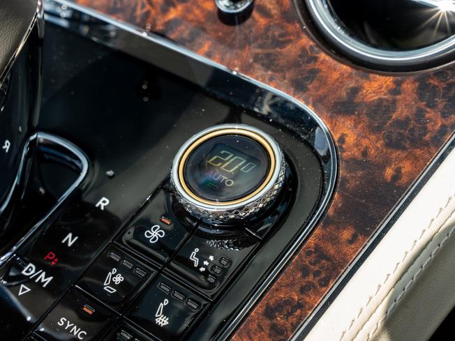 BENTLEY Continental Photo 32