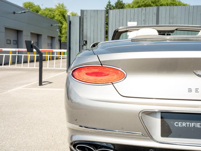 BENTLEY Continental Photo 37