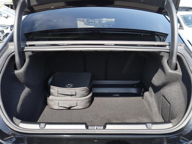 MERCEDES-BENZ Eqe Photo 9
