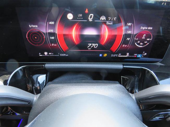 MERCEDES-BENZ GLA Photo 19