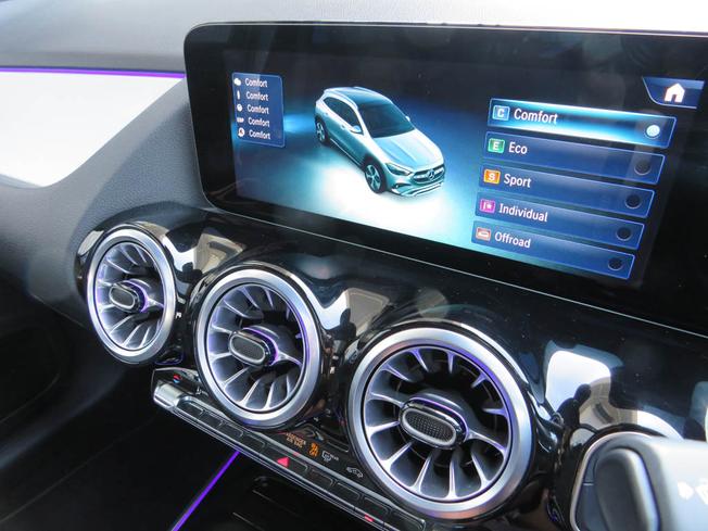 MERCEDES-BENZ GLA Photo 48
