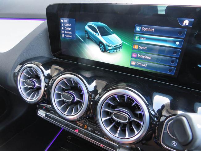 MERCEDES-BENZ GLA Photo 49