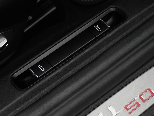 PORSCHE 911 Photo 20