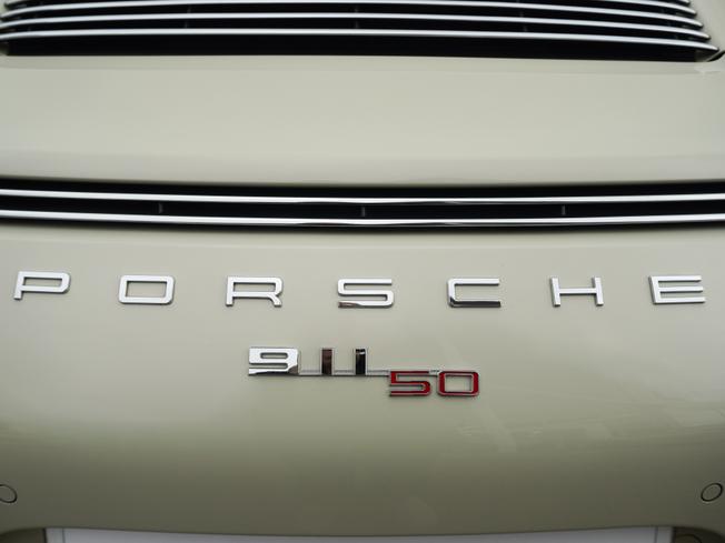 PORSCHE 911 Photo 27