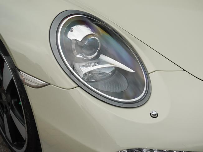 PORSCHE 911 Photo 31