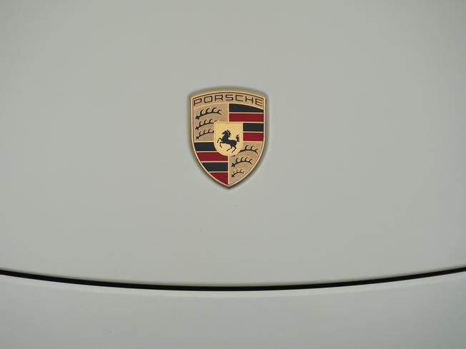 PORSCHE 911 Photo 33