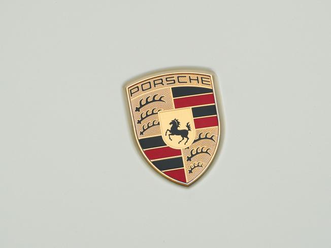 PORSCHE 911 Photo 34