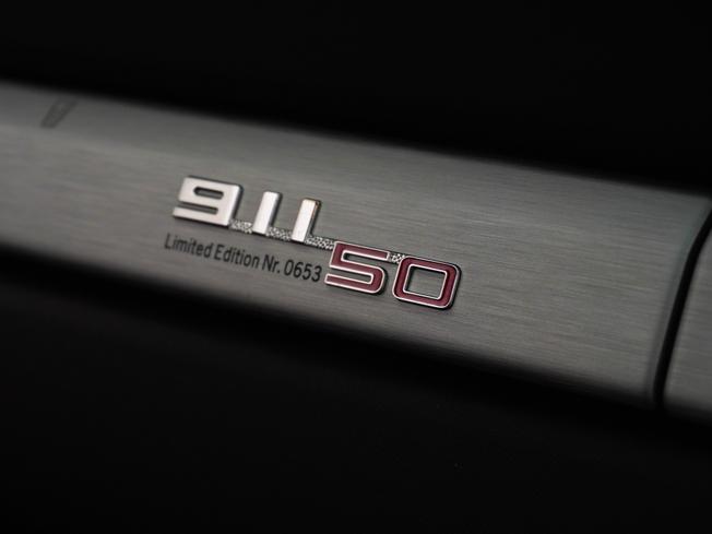 PORSCHE 911 Photo 40