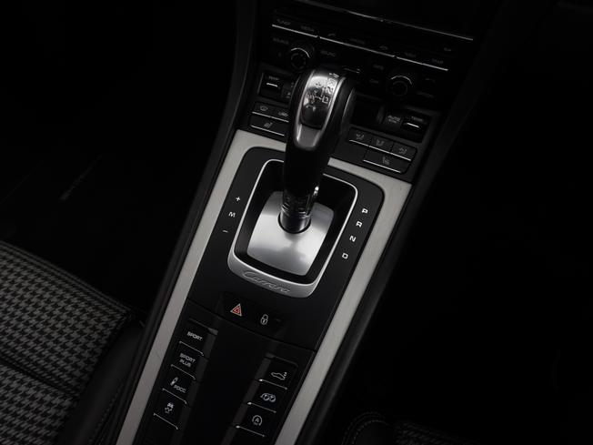 PORSCHE 911 Photo 50