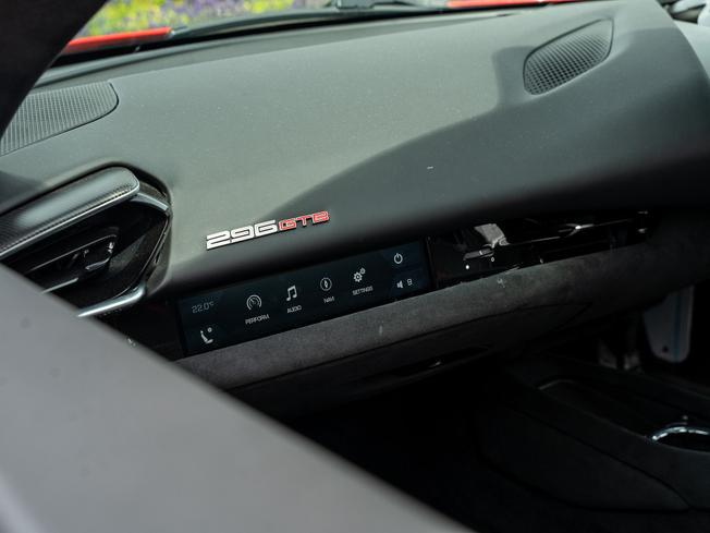 FERRARI 296gtb Photo 18