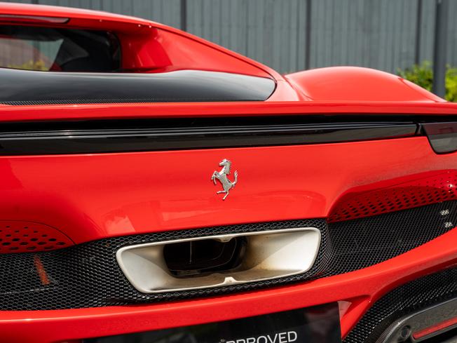 FERRARI 296gtb Photo 26