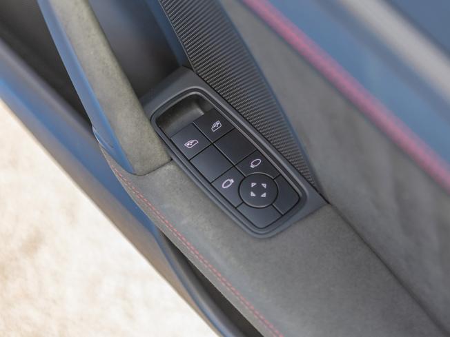PORSCHE 911 Photo 28