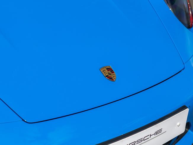 PORSCHE 911 Photo 35