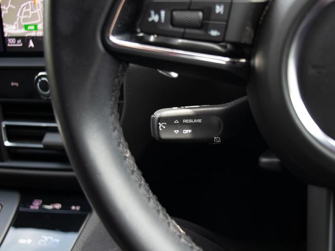 PORSCHE Macan Photo 22